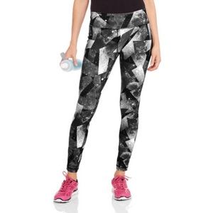 Danskin Now Allover Printed Active Leggings